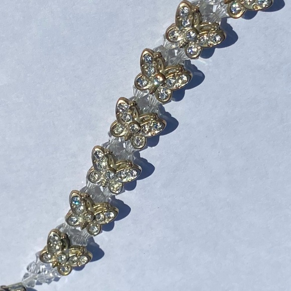 Vintage Rhinestone Butterfly Silver Tone Bracelet With Clasp & Heart - Picture 2 of 7